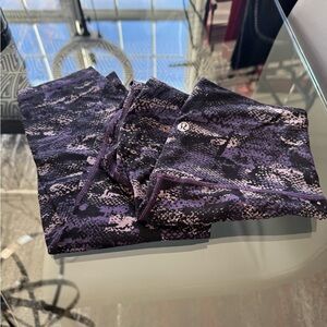 Lululemon Align Legging in Rip Wave Purple Thunder Black Print